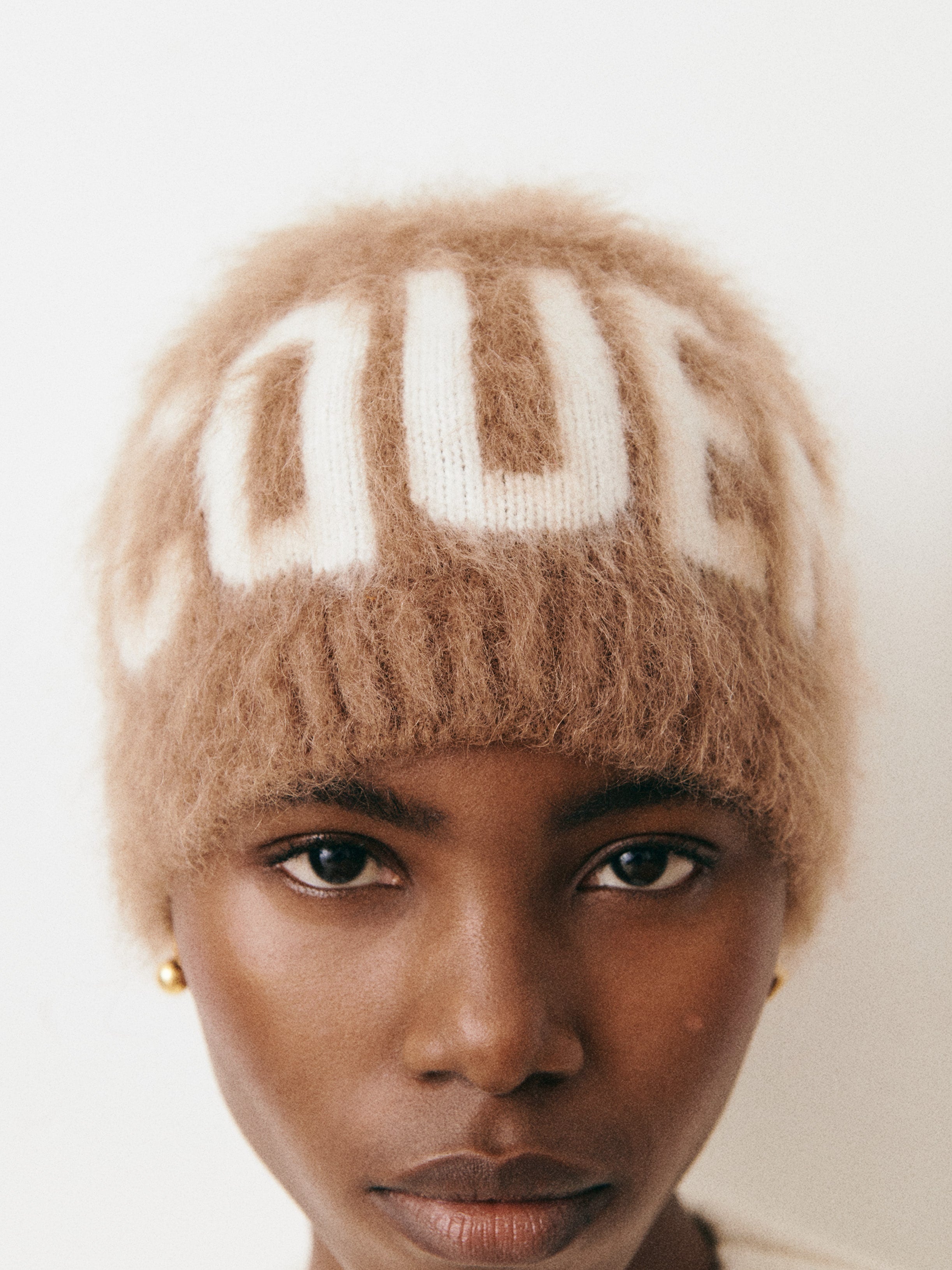 JACQUEMUS Logo Beanie - Camel Brown